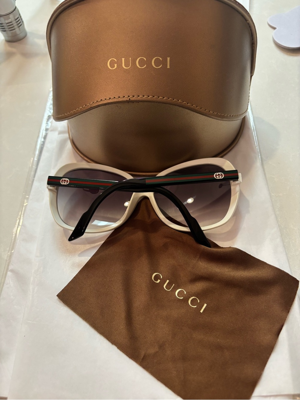 Authentic Gucci GG 3171 White Sunglasses made in Italy. - Picture 2 of 5
